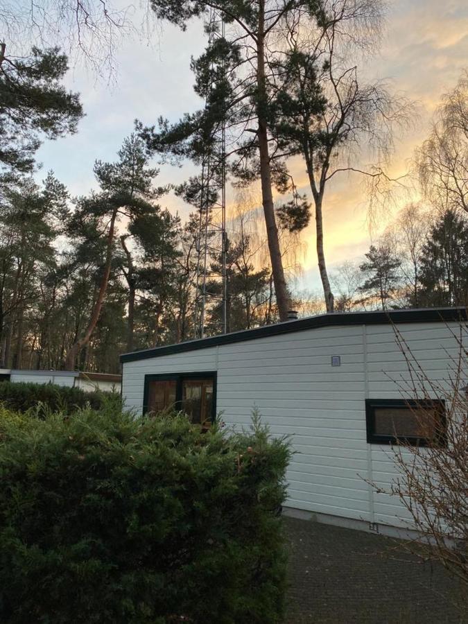 Sfeervolle Chalet Op De Veluwe In Hoenderloo Hotel Kültér fotó